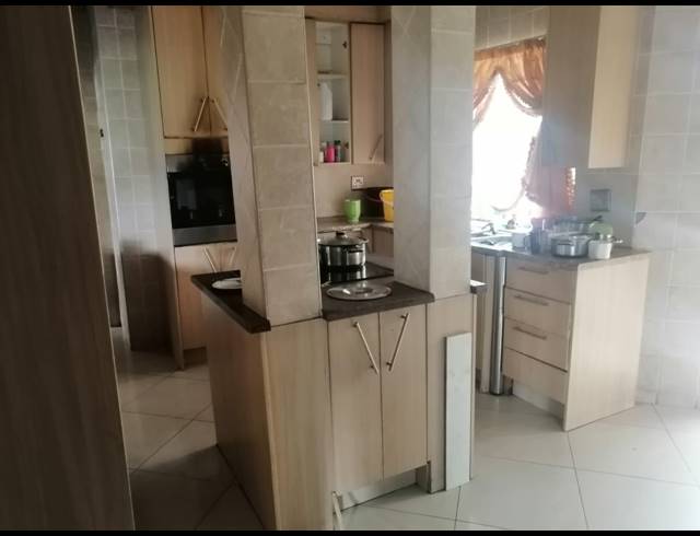 3 BEDROOM HOUSE FOR SALE IN BOKSBURG SOUTH